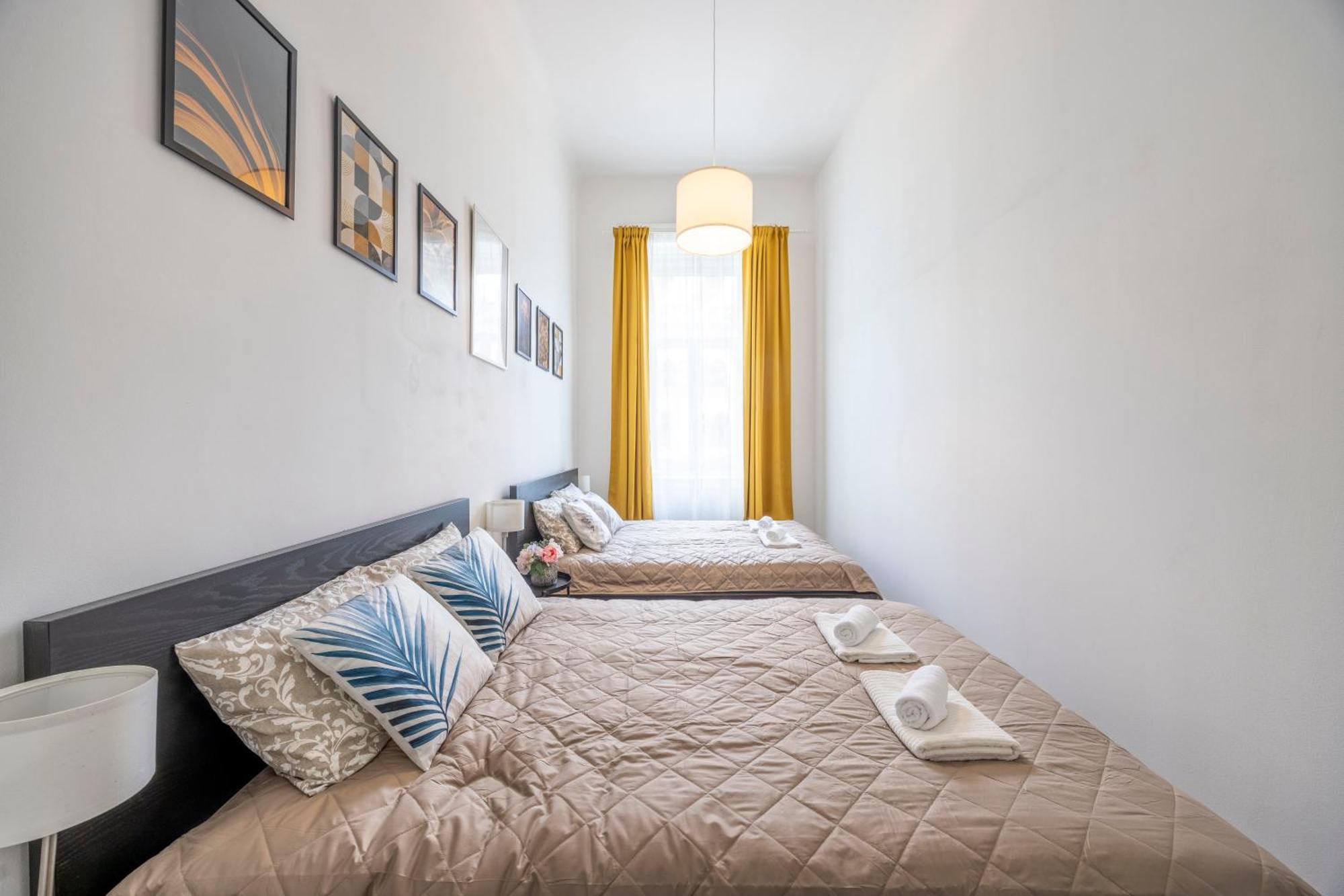 Spacious Cozy Home With 4Bedroom In The Heart Of Bp Budapest Eksteriør bilde